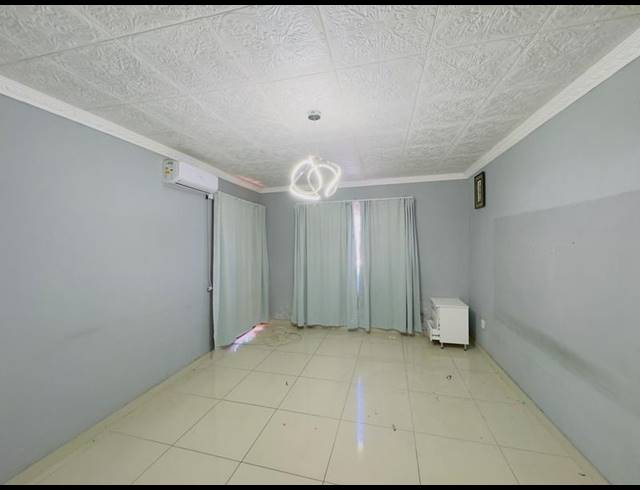 3 BEDROOM DUPLEX FOR SALE IN SUNFORD